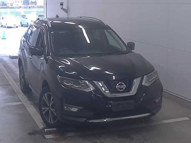 NISSAN X-TRAIL 2019