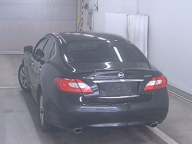 NISSAN FUGA 2012