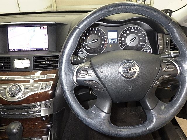 NISSAN FUGA 2012
