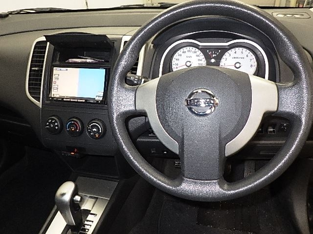 NISSAN WINGROAD 2009