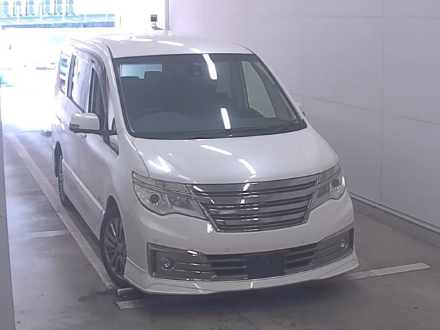 NISSAN SERENA 2014