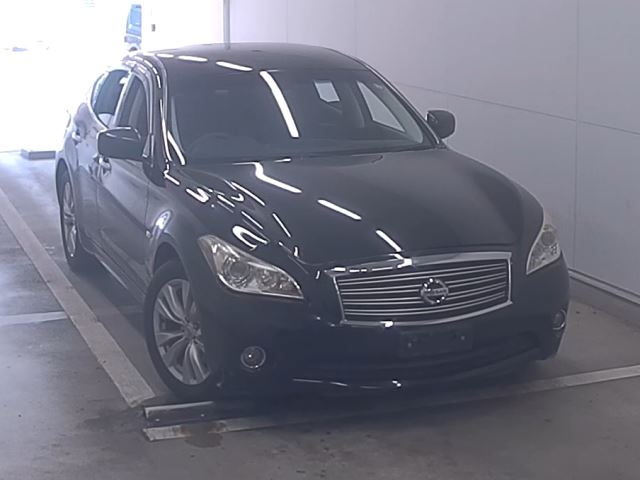 NISSAN FUGA 2010