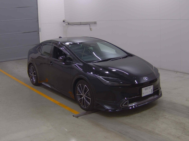 NISSAN KIX 2024