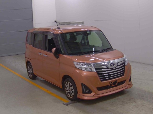 TOYOTA ROOMY 2018