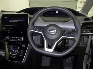 NISSAN SERENA 2020