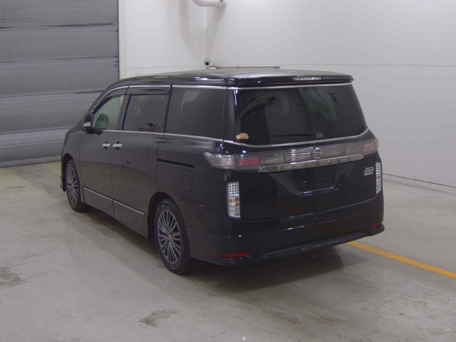 NISSAN ELGRAND 2022