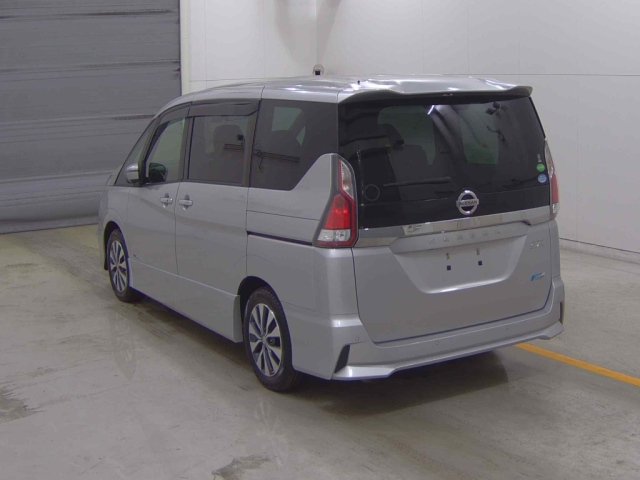 NISSAN SERENA 2017