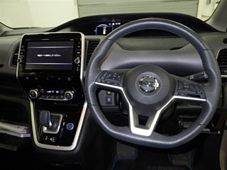 NISSAN SERENA 2019