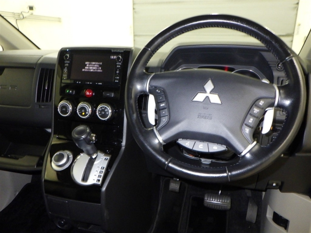 MITSUBISHI DELICA D5 2018