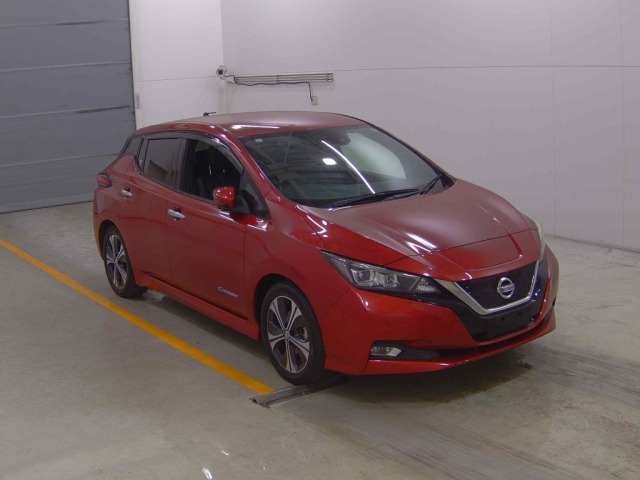 NISSAN LEAF 2017