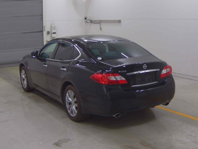 NISSAN FUGA 2012