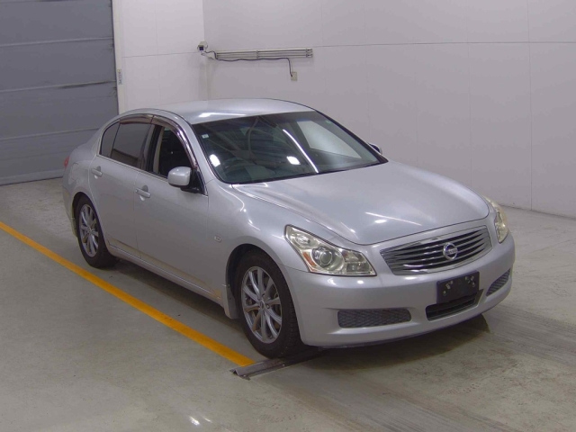 NISSAN SKYLINE 2009
