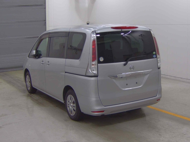 NISSAN SERENA 2011