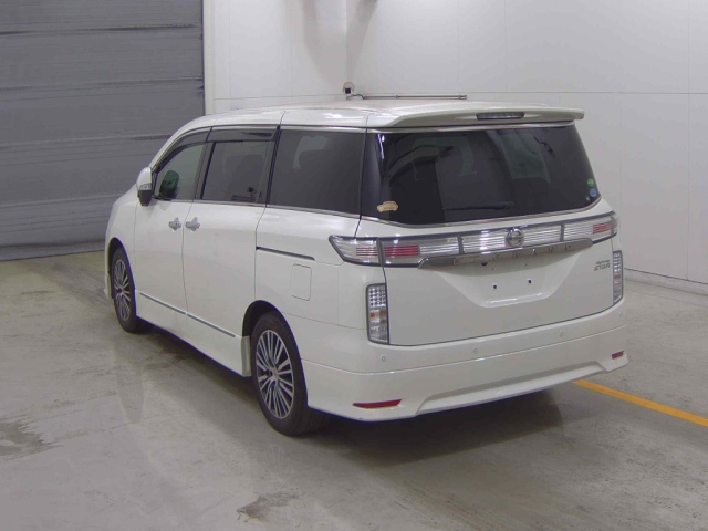 NISSAN ELGRAND 2019