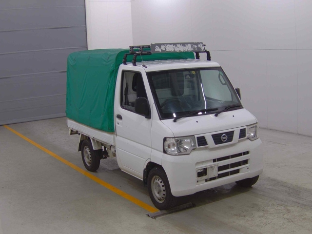 NISSAN CLIPPER TRUCK 2013