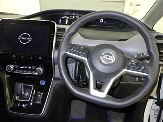 NISSAN SERENA 2022