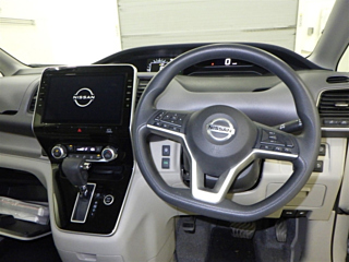 NISSAN SERENA 2020