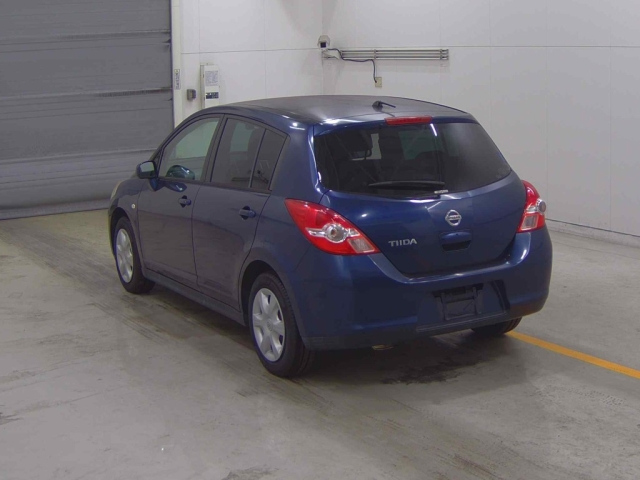 NISSAN TIIDA 2009