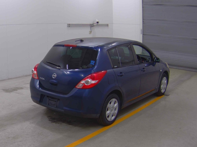 NISSAN TIIDA 2009