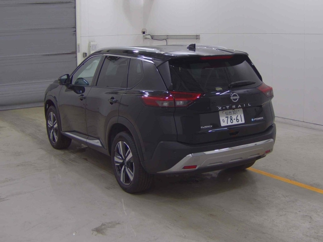 NISSAN X-TRAIL 2024