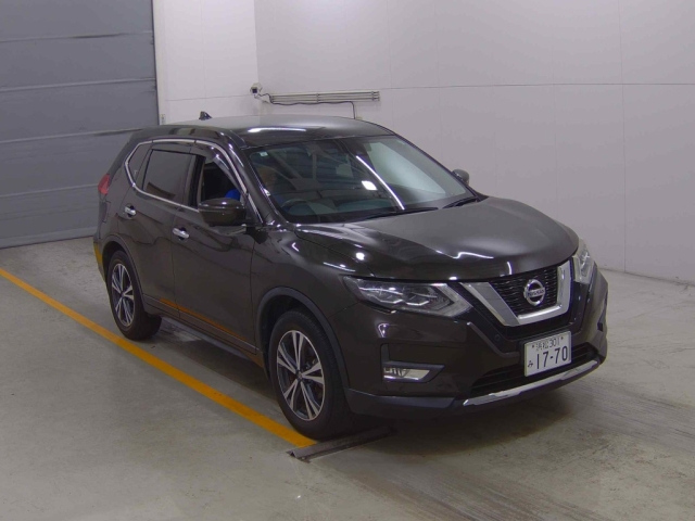 NISSAN X-TRAIL 2019
