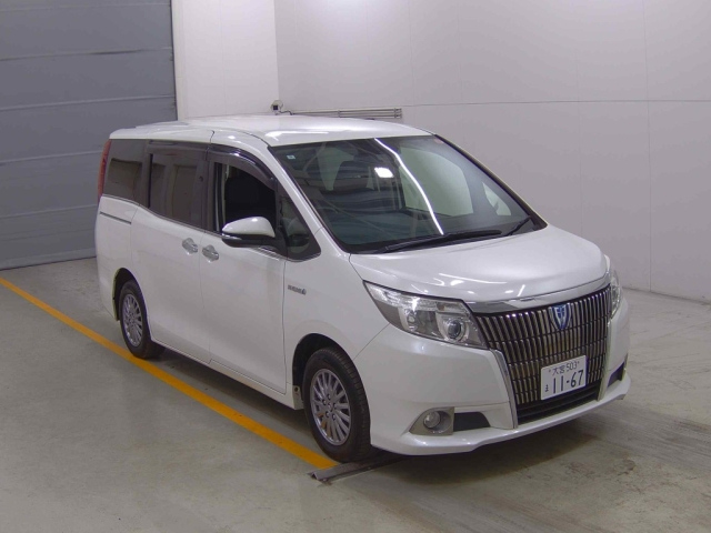 TOYOTA ESQUIRE 2017