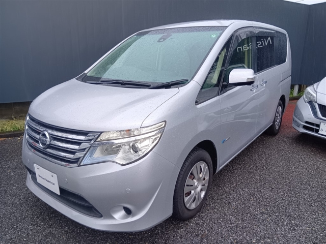 NISSAN SERENA 2015