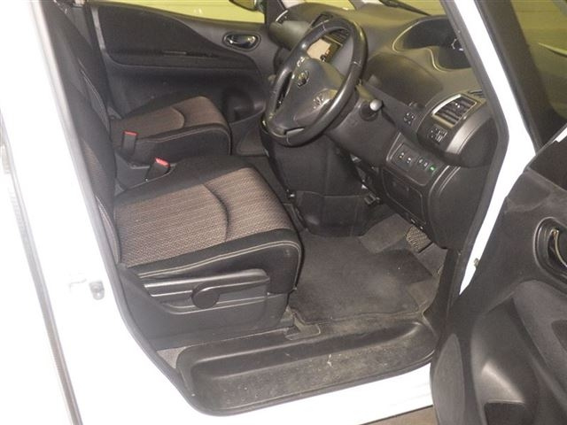 NISSAN SERENA 2016