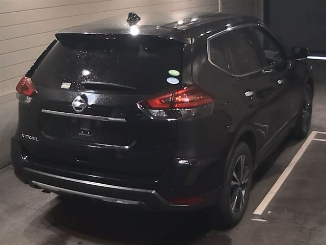 NISSAN X-TRAIL 2018