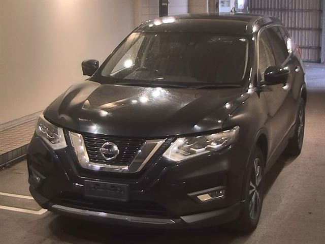 NISSAN X-TRAIL 2018