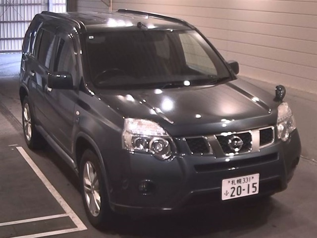 NISSAN X-TRAIL 2013