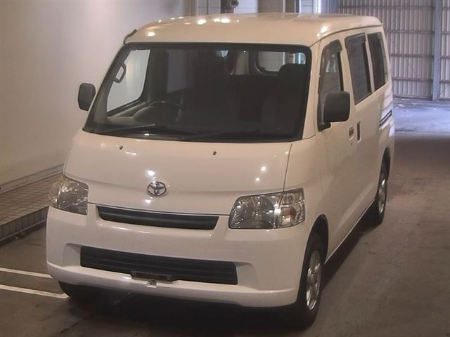 TOYOTA LITE ACE VAN 2018