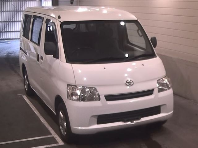 TOYOTA LITE ACE VAN 2018