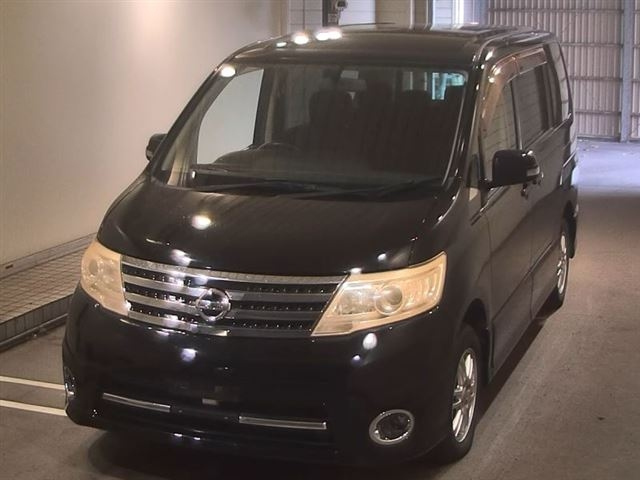 NISSAN SERENA 2010