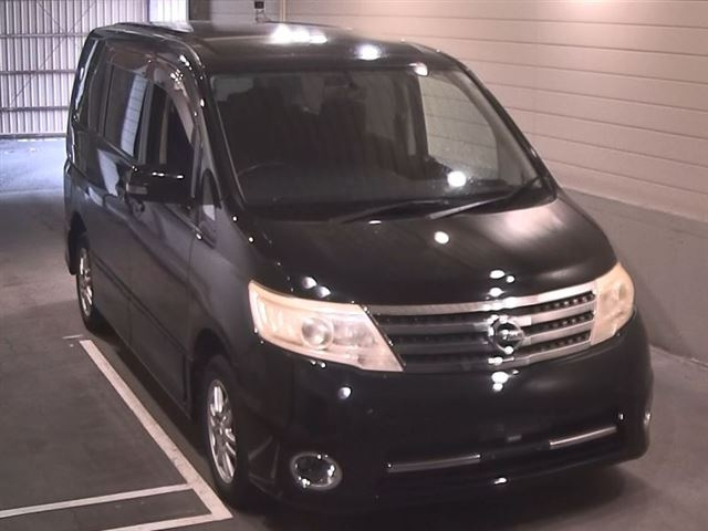 NISSAN SERENA 2010