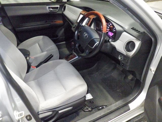 TOYOTA COROLLA AXIO 2012