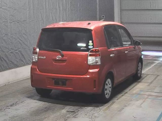 TOYOTA SPADE 2012