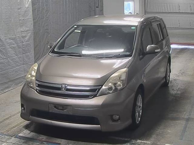 TOYOTA ISIS 2008
