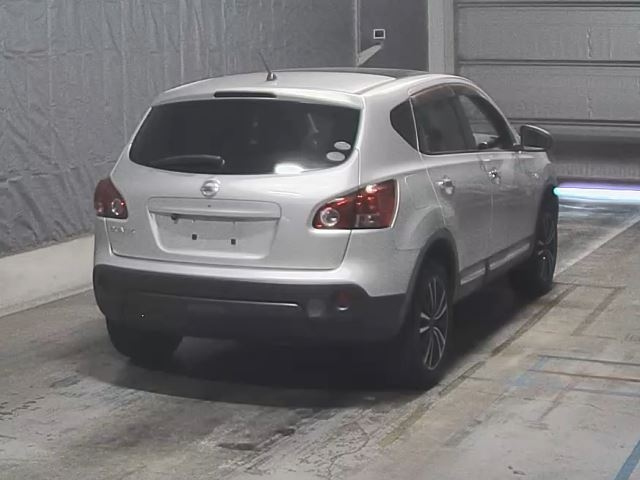 NISSAN DUALIS 2011
