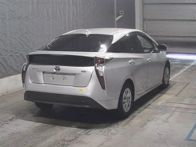 TOYOTA PRIUS 2018