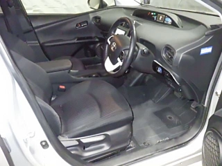 TOYOTA PRIUS 2018