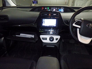TOYOTA PRIUS 2018