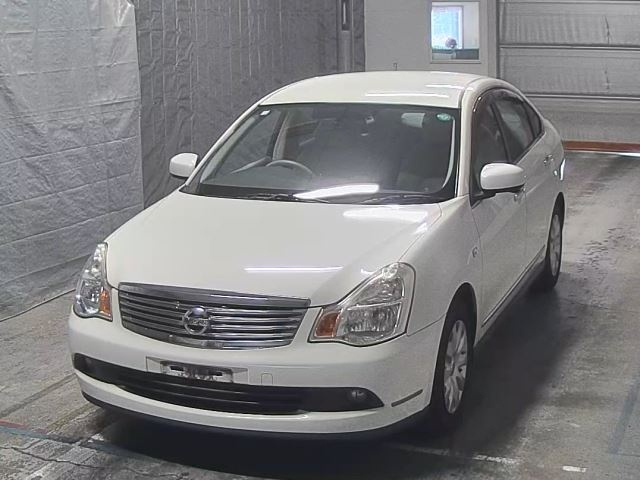 NISSAN SYLPHY 2010