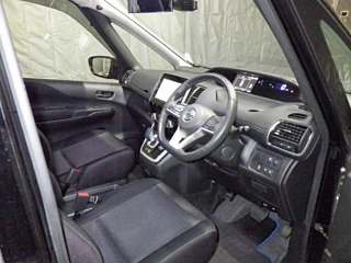NISSAN SERENA 2018