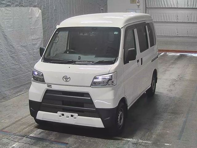 TOYOTA PIXIS VAN 2021