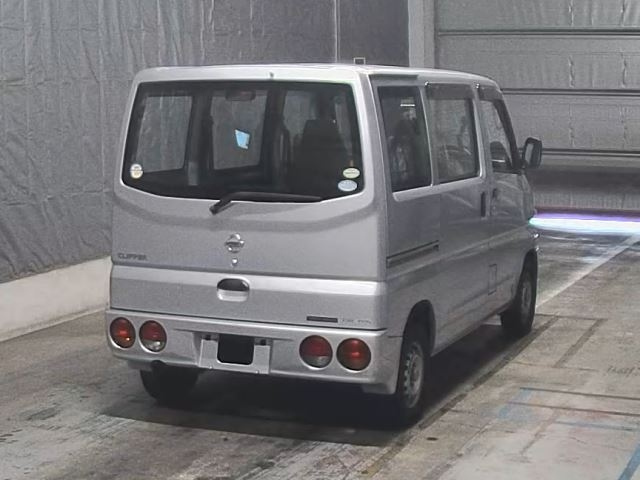 NISSAN CLIPPER VAN 2011