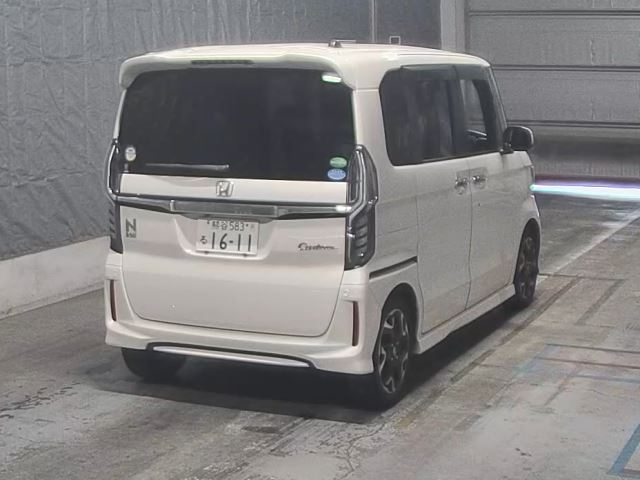 HONDA N BOX 2017