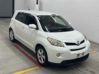 TOYOTA IST 2008