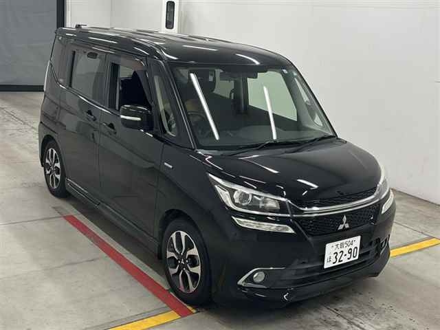 MITSUBISHI DELICA D2 2017