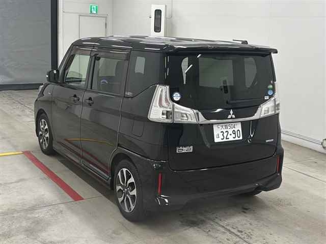 MITSUBISHI DELICA D2 2017